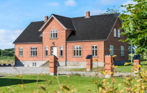 5 Bedroom Nice Home In Nyborg